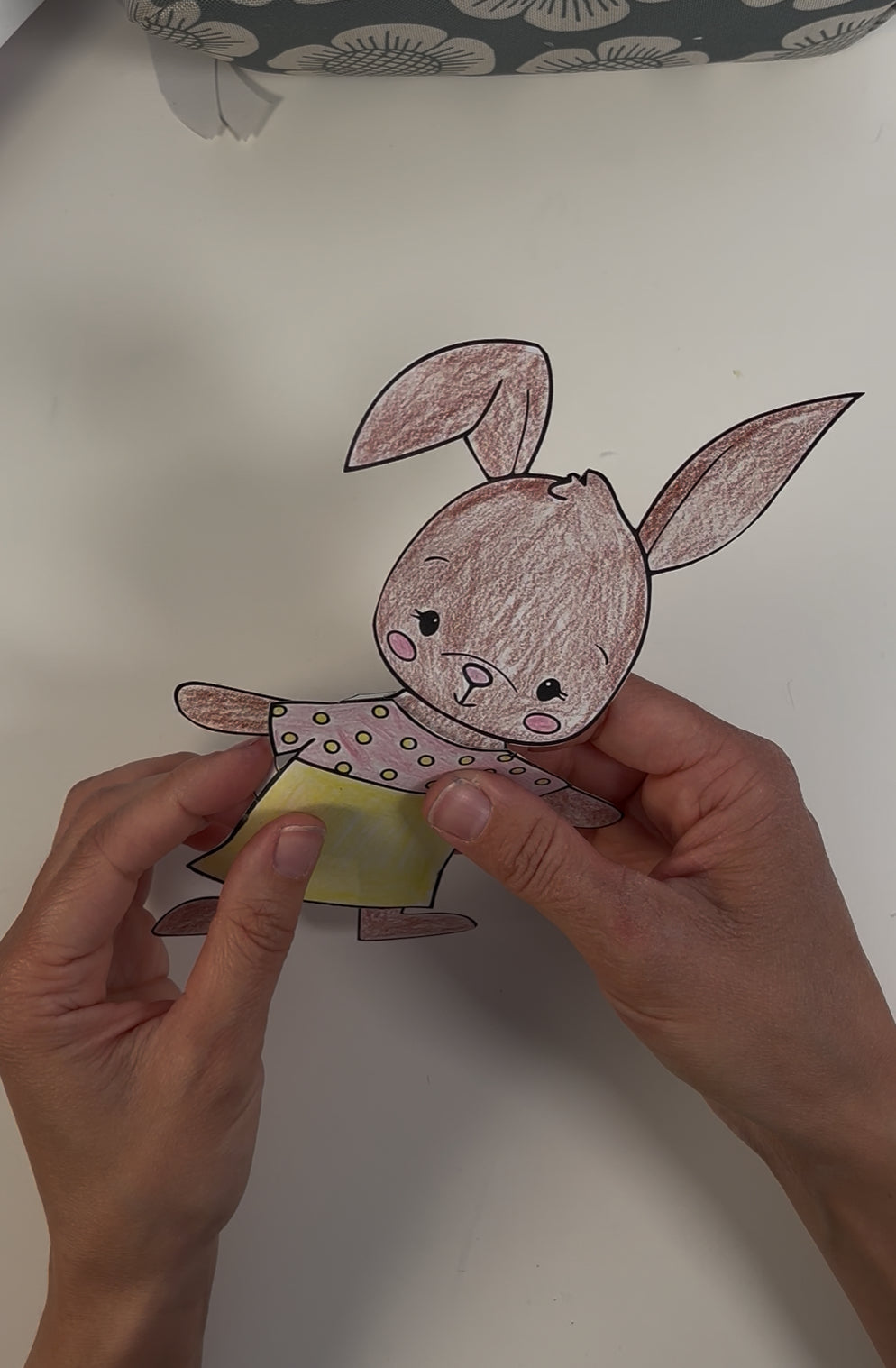 Hase - Papier Vorlage - ausmalen, ausschneiden, anziehen